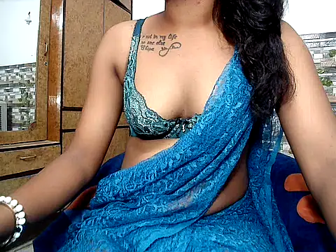 HOT AARVI11 online show from September 2025 04:42:01 PM