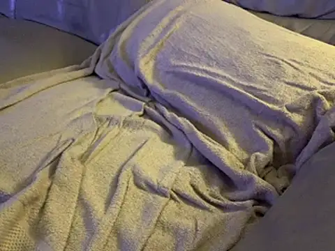 Snapshot of Freddiefirefly chatting on March 2026 08:19:02 PM Freddiefirefly online show from March 2026 08:19:02 PM