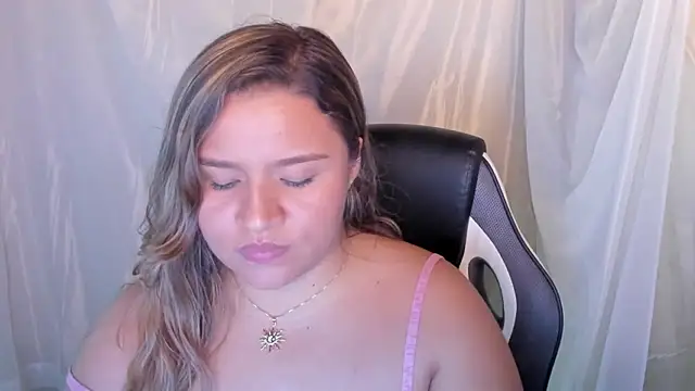 ElaBourn  online show from March 2026 03:20:01 AM