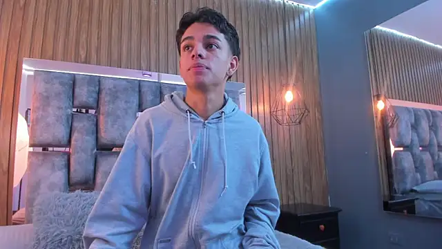 owen  johnson online show from November 2025 12:06:01 PM