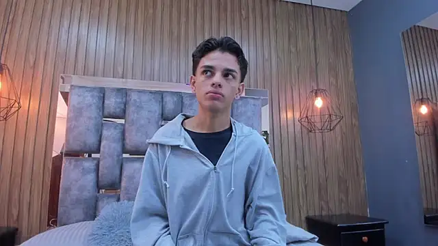 owen  johnson online show from December 2025 12:09:01 PM