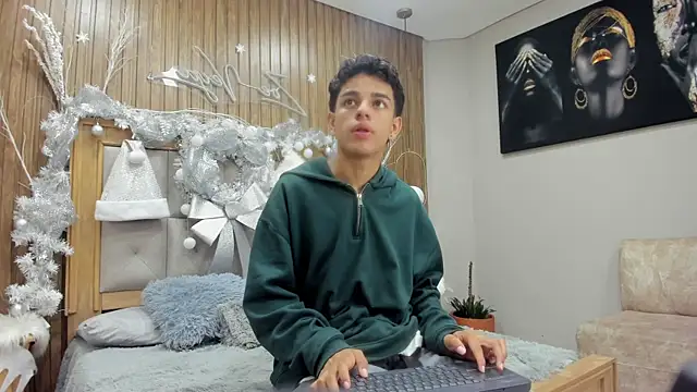 owen  johnson online show from December 2025 12:35:02 PM