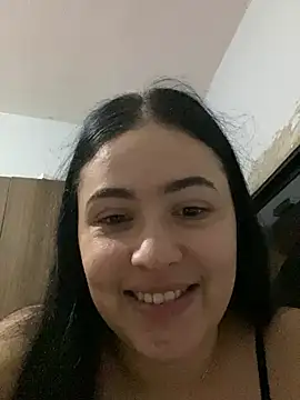 Snapshot of IvettSt_ chatting on April 2026 03:28:01 AM IvettSt online show from April 2026 03:28:01 AM