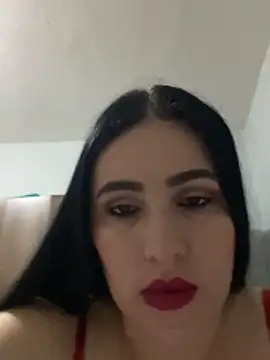 Snapshot of IvettSt_ chatting on June 2026 04:25:01 AM IvettSt online show from June 2026 04:25:01 AM