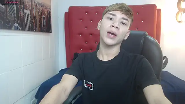 nathanclay online show from December 2025 03:38:02 AM