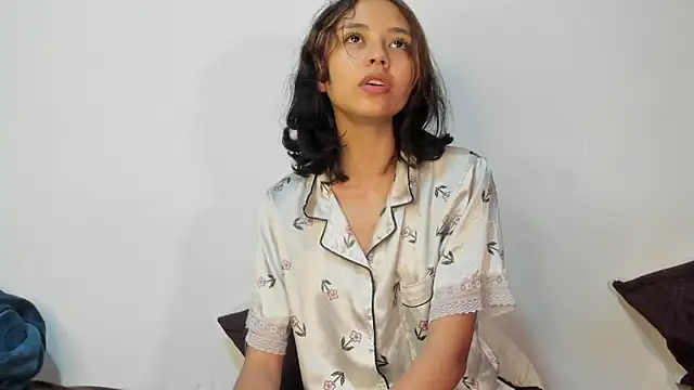 brisazanes online show from March 2026 06:37:01 AM