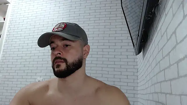 Snapshot of BombeiroHotx chatting on September 2025 08:03:01 PM BombeiroHotx online show from September 2025 08:03:01 PM