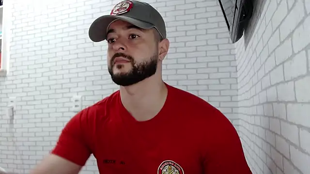 Snapshot of BombeiroHotx chatting on October 2025 03:54:01 PM BombeiroHotx online show from October 2025 03:54:01 PM