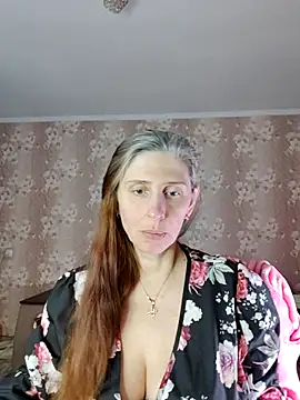 Snapshot of CandiCole chatting on May 2026 10:09:02 AM CandiCole online show from May 2026 10:09:02 AM