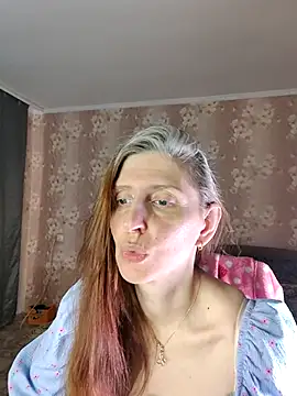Snapshot of CandiCole chatting on June 2026 07:03:01 AM CandiCole online show from June 2026 07:03:01 AM