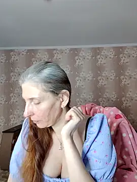 Snapshot of CandiCole chatting on June 2026 05:56:01 AM CandiCole online show from June 2026 05:56:01 AM