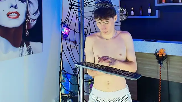  DantFox  online show from October 2025 09:26:02 PM