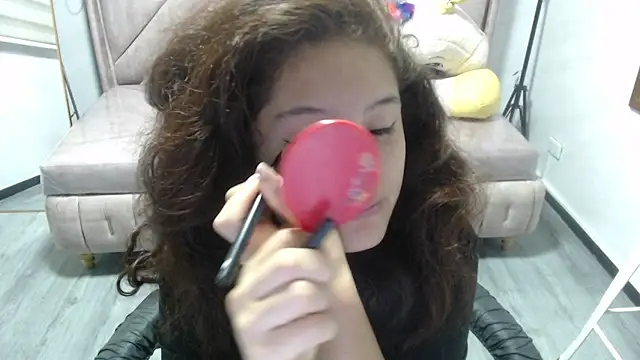 Velvet Moon V online show from November 2025 01:11:01 PM