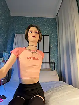 madi snow online show from November 2025 12:17:01 PM