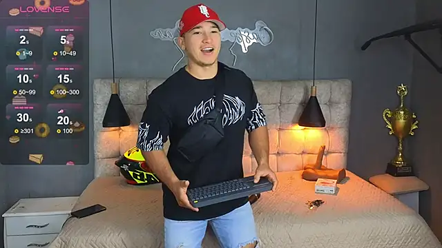 Horny nick18 online show from December 2025 10:22:01 AM