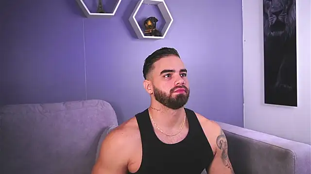 Paul Phoenix online show from October 2025 07:01:02 PM