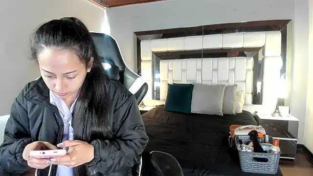 Adhara7 online show from October 2025 06:30:02 PM