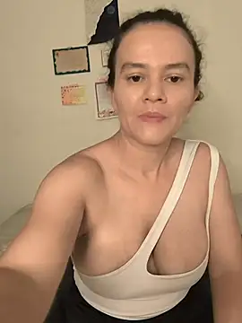 Snapshot of Stelleknoxxx chatting on September 2025 10:46:02 PM Stelleknoxxx online show from September 2025 10:46:02 PM