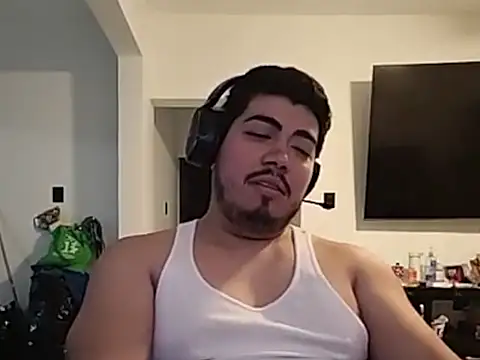 Snapshot of wisman1298 chatting on January 2026 05:05:02 PM wisman1298 online show from January 2026 05:05:02 PM