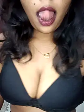 Tamil kavinila online show from December 2025 04:03:02 PM