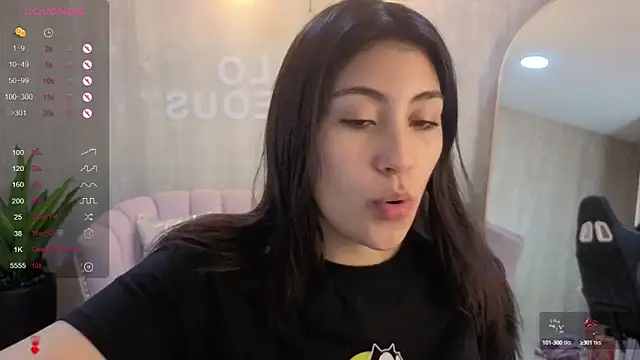 Snapshot of Zoe_Blaze_A chatting on October 2025 12:01:02 PM Zoe Blaze A online show from October 2025 12:01:02 PM