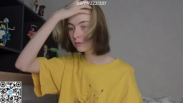 Snapshot of bertamimi chatting on October 2025 06:31:01 PM bertamimi online show from October 2025 06:31:01 PM