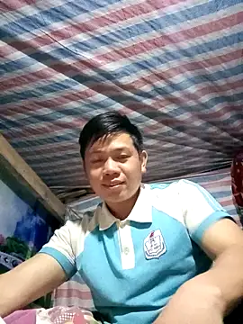 Snapshot of DungLuongg chatting on March 2026 01:48:02 PM DungLuongg online show from March 2026 01:48:02 PM