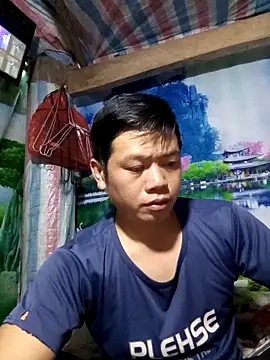Snapshot of DungLuongg chatting on March 2026 12:49:01 AM DungLuongg online show from March 2026 12:49:01 AM