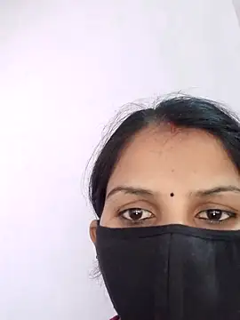 poojam93 online show from November 2025 03:39:01 AM