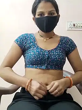 poojam93 online show from December 2025 03:45:02 AM