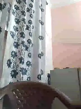 poojam93 online show from February 2026 03:31:02 PM