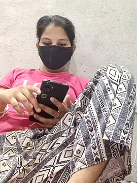 Snapshot of poojam93 chatting on June 2026 01:28:02 AM poojam93 online show from June 2026 01:28:02 AM