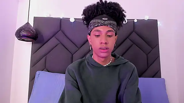 Johan gz  online show from December 2025 05:22:02 PM