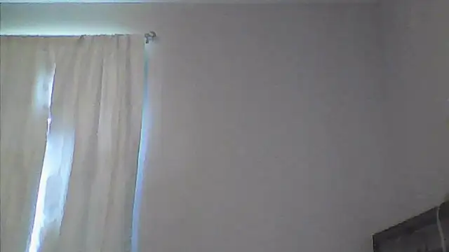 sarahkat86 online show from April 2026 10:07:02 PM