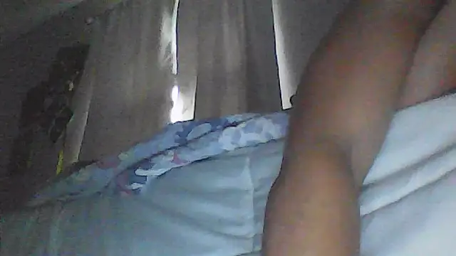 sarahkat86 online show from April 2026 11:37:01 AM