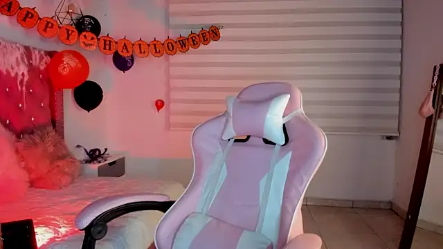 Jade rey  online show from October 2025 02:46:02 AM