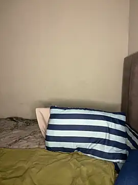 Trans fairy online show from March 2026 07:06:02 PM