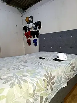 Catire10  online show from April 2026 01:53:02 PM