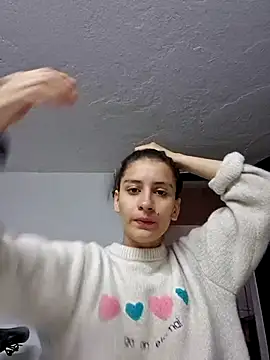 aytanna torrez online show from November 2025 12:15:02 PM