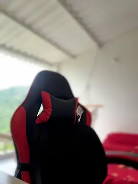 samanthahut1 online show from April 2026 06:32:02 PM