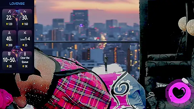 SultanaLayla online show from November 2025 07:58:01 PM