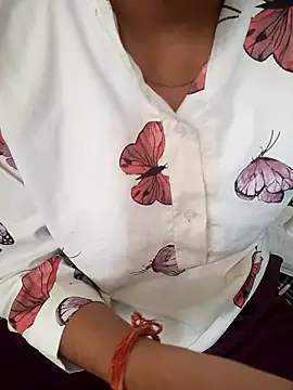 Neha Tyagi online show from October 2025 05:41:02 AM