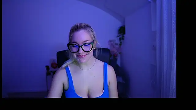 leokitty  online show from March 2026 02:21:01 PM