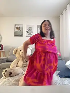 Snapshot of Kendra_Mystika chatting on September 2025 04:32:01 PM Kendra Mystika online show from September 2025 04:32:01 PM