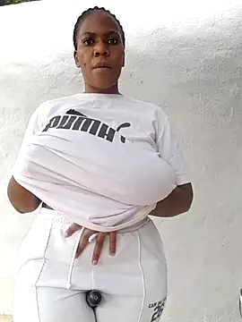 Snapshot of MelowD69 chatting on October 2025 11:18:01 AM MelowD69 online show from October 2025 11:18:01 AM