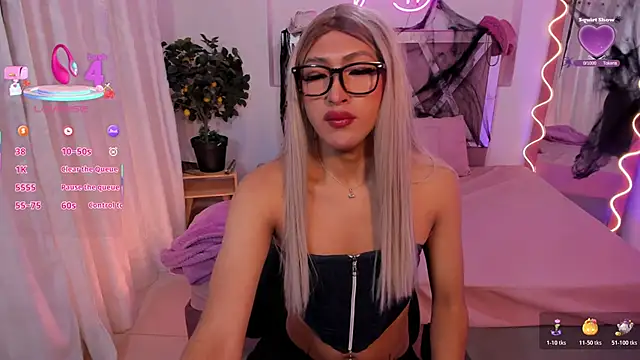 Shinedark tay1 online show from October 2025 02:52:01 AM