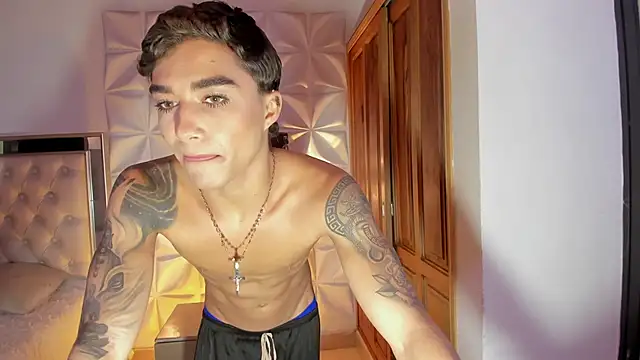 Wyatt Rose online show from November 2025 03:42:02 AM