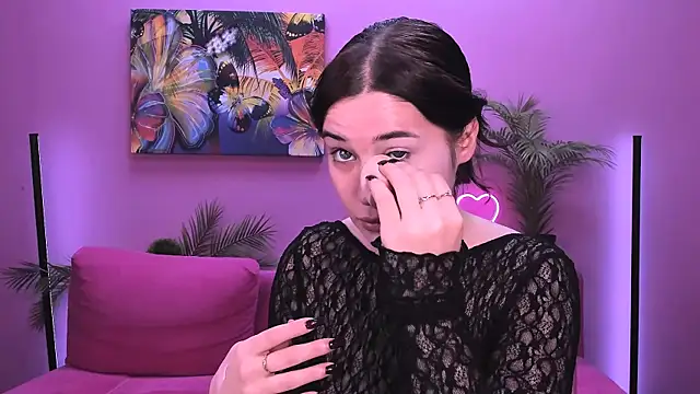 lil angel  online show from November 2025 06:12:02 AM