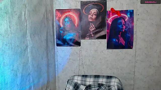 JuliaTopp  online show from January 2026 07:44:02 AM