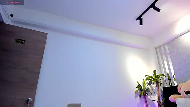 lily cash1 online show from December 2025 02:45:02 PM